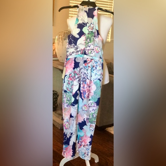 Chelsea28 Floral Halter Dress - Picture 4 of 8